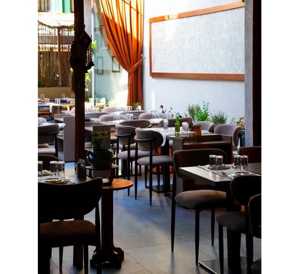 Patron Şapkalı Meyhane - 10. Fotoğraf Patron Şapkalı Meyhane - 10. Fotoğraf